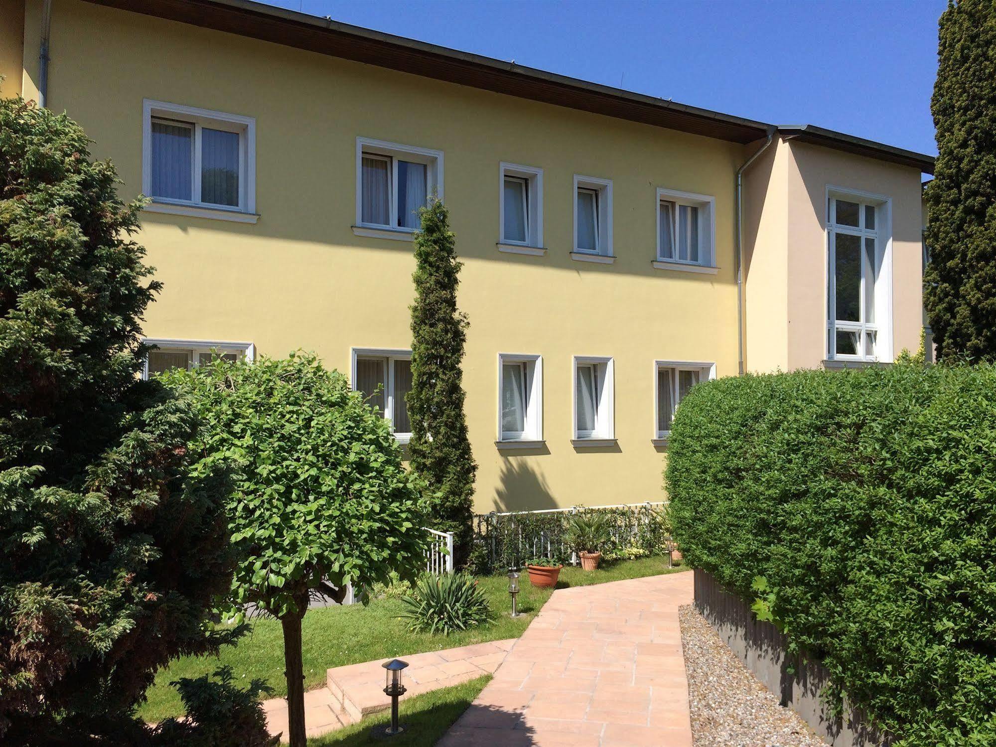 Hotel Garni Arte Vita Heringsdorf  Buitenkant foto
