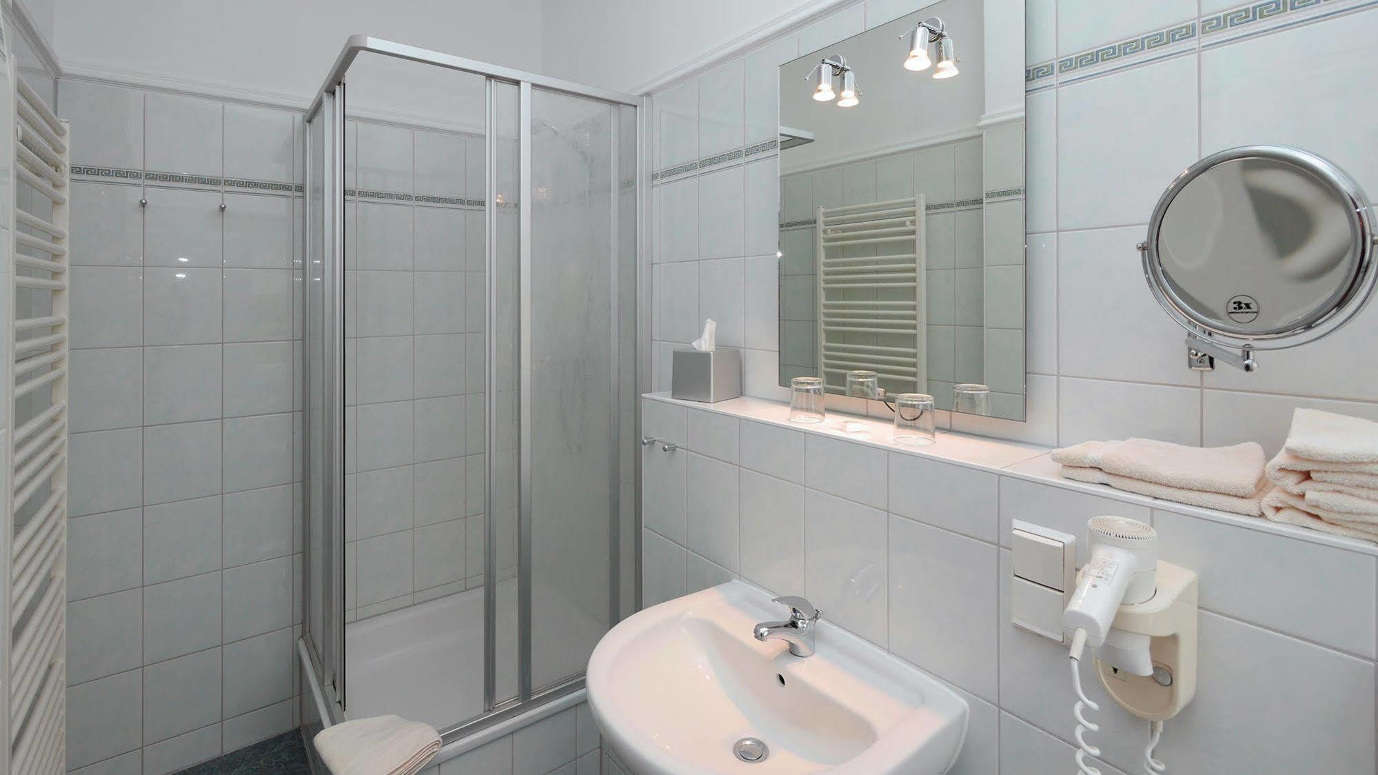 Hotel Garni Arte Vita Heringsdorf  Buitenkant foto