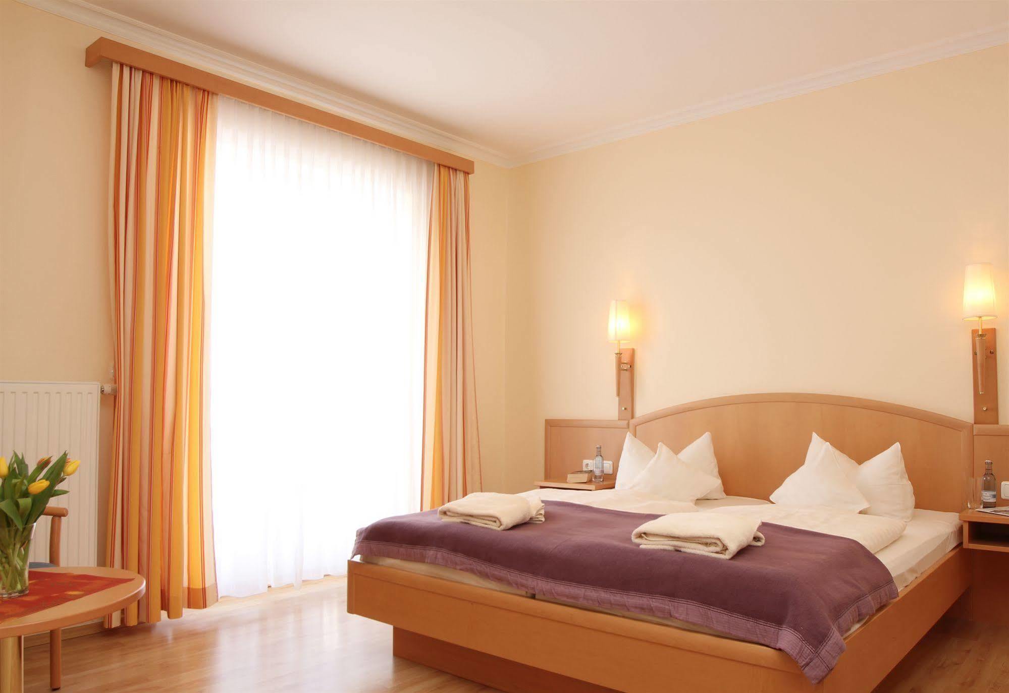 Hotel Garni Arte Vita Heringsdorf  Buitenkant foto